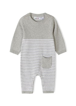Szary sweterkowy pajac niemowlęcy w paski - Minoti ze sklepu 5.10.15 w kategorii Pajacyki - zdjęcie 169721566