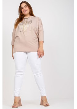 Beżowa bluzka plus size z aplikacją i nadrukiem ze sklepu 5.10.15 w kategorii Bluzki damskie - zdjęcie 169721947