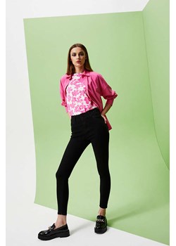 Czarne spodnie jeansowe damskie push up ze sklepu 5.10.15 w kategorii Jeansy damskie - zdjęcie 169722395