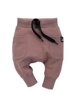 Spodnie  pumpy chłopięce Dreamer w kolorze beżowym ze sklepu 5.10.15 w kategorii Spodnie i półśpiochy - zdjęcie 169722406