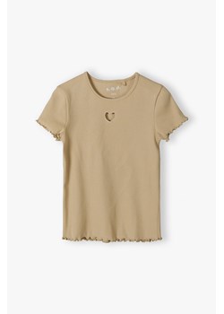 Prążkowana koszulka dla dziewczynki z ozdobnym serduszkiem - beżowa ze sklepu 5.10.15 w kategorii Bluzki dziewczęce - zdjęcie 169723378