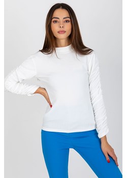 Ecru welurowa bluzka one size ze stójką RUE PARIS ze sklepu 5.10.15 w kategorii Bluzki damskie - zdjęcie 169724646