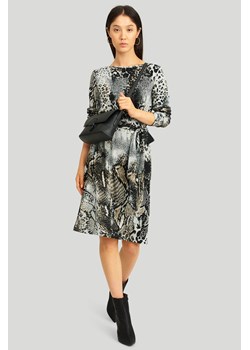 Krótka sukienka z motywem zwierzęcym ze sklepu 5.10.15 w kategorii Sukienki - zdjęcie 169726886