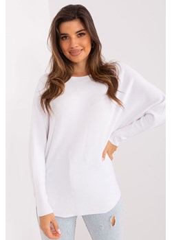 Biały damski sweter oversize z wiskozą ze sklepu 5.10.15 w kategorii Swetry damskie - zdjęcie 169727018