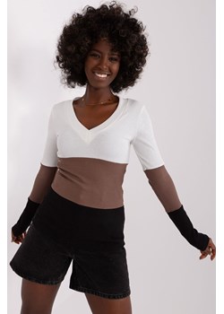 Ecru-czarna damska bluzka basic z dekoltem V ze sklepu 5.10.15 w kategorii Bluzki damskie - zdjęcie 169728755
