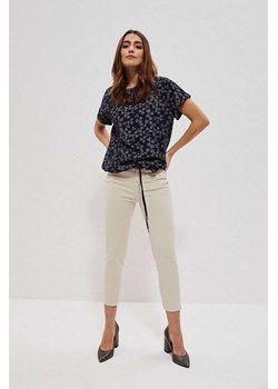 Klasyczne spodnie damskie beżowe ze sklepu 5.10.15 w kategorii Spodnie damskie - zdjęcie 169730018