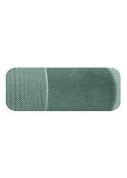 Zielony ręcznik 70x140 cm z ozdobnym pasem ze sklepu 5.10.15 w kategorii Ręczniki - zdjęcie 169731338