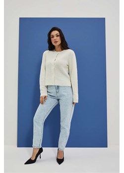 Spodnie damskie jeansowe typu mom fit ze sklepu 5.10.15 w kategorii Jeansy damskie - zdjęcie 169731385