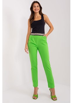 Jasnozielone spodnie cygaretki z kieszeniami ze sklepu 5.10.15 w kategorii Spodnie damskie - zdjęcie 169731665