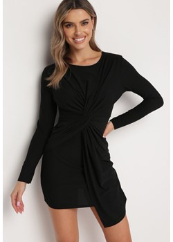 Czarna Asymetryczna Sukienka z Ozdobnym Supełkiem i Drapowaniem Acantha ze sklepu Born2be Odzież w kategorii Sukienki - zdjęcie 169737028