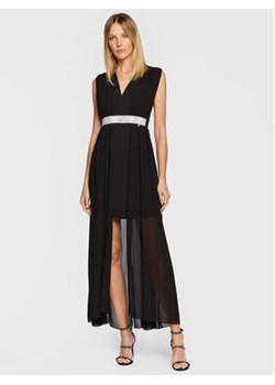 Rinascimento Sukienka wieczorowa CFC0111248003 Czarny Regular Fit ze sklepu MODIVO w kategorii Sukienki - zdjęcie 169747886