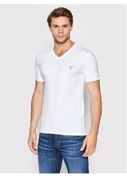 Guess T-Shirt M2YI32 J1311 Biały Super Slim Fit ze sklepu MODIVO w kategorii T-shirty męskie - zdjęcie 169747929