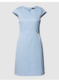Sukienka etui z fakturowanym wzorem ze sklepu Peek&Cloppenburg  w kategorii Sukienki - zdjęcie 169751229