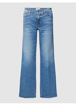 Jeansy o rozkloszowanym,skróconym kroju model ‘FRANCESCA’ ze sklepu Peek&Cloppenburg  w kategorii Jeansy damskie - zdjęcie 169751268