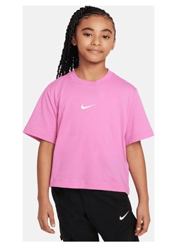 T-shirt dla dużych dzieci (dziewcząt) Nike Sportswear - Czerwony ze sklepu Nike poland w kategorii Bluzki dziewczęce - zdjęcie 169754746