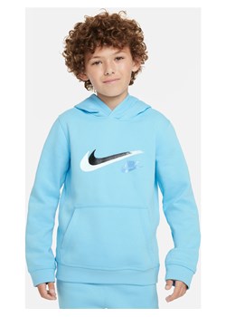 Dzianinowa bluza z kapturem i grafiką dla dużych dzieci (chłopców) Nike Sportswear - Niebieski ze sklepu Nike poland w kategorii Bluzy chłopięce - zdjęcie 169754787