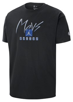 T-shirt męski Jordan NBA Max90 Dallas Mavericks Courtside Statement Edition - Czerń ze sklepu Nike poland w kategorii T-shirty męskie - zdjęcie 169754976