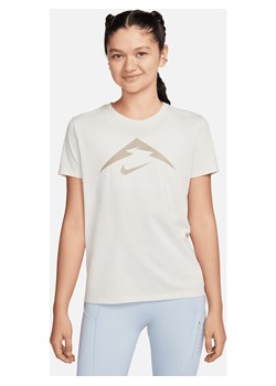 T-shirt damski Dri-FIT Nike Trail - Brązowy ze sklepu Nike poland w kategorii Bluzki damskie - zdjęcie 169755676
