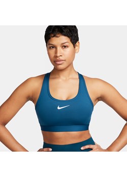 Damski stanik sportowy z wkładkami Nike Swoosh Medium Support - Niebieski ze sklepu Nike poland w kategorii Biustonosze - zdjęcie 169755688