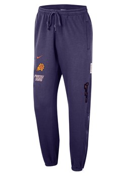 Spodnie męskie Nike NBA Courtside Phoenix Suns Standard Issue City Edition 2023/24 - Fiolet ze sklepu Nike poland w kategorii Spodnie męskie - zdjęcie 169755797