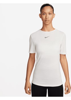 Damska koszulka z krótkim rękawem do biegania Dri-FIT Nike Swift Wool - Biel ze sklepu Nike poland w kategorii Bluzki damskie - zdjęcie 169756117