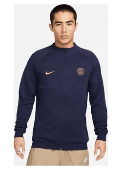 Męska kurtka piłkarska grafiką Nike Football Paris Saint-Germain Academy Pro (wersja domowa) - Niebieski ze sklepu Nike poland w kategorii Bluzy męskie - zdjęcie 169756139