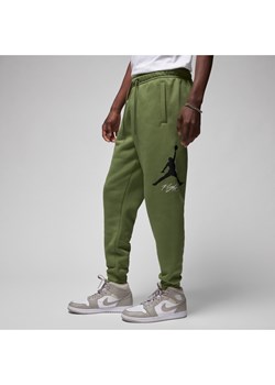 Męskie spodnie z dzianiny Baseline Jordan Essentials - Zieleń ze sklepu Nike poland w kategorii Spodnie męskie - zdjęcie 169756178