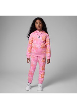 Dzianinowy zestaw bluza z kapturem i spodnie z nadrukiem dla małych dzieci Jordan Essentials - Różowy ze sklepu Nike poland w kategorii Dresy dziewczęce - zdjęcie 169757399
