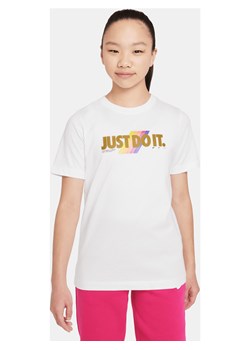 T-shirt dla dużych dzieci Nike Sportswear - Biel ze sklepu Nike poland w kategorii Bluzki dziewczęce - zdjęcie 169758189
