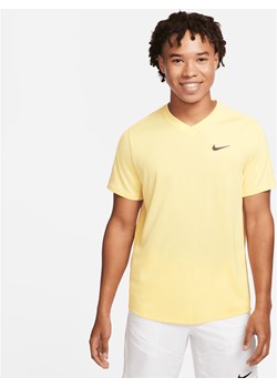 Męska koszulka do tenisa NikeCourt Dri-FIT Victory - Żółty ze sklepu Nike poland w kategorii T-shirty męskie - zdjęcie 169758329