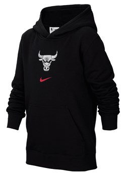 Bluza z kapturem dla dużych dzieci (chłopców) Nike NBA Chicago Bulls Club City Edition - Czerń ze sklepu Nike poland w kategorii Bluzy chłopięce - zdjęcie 169758456