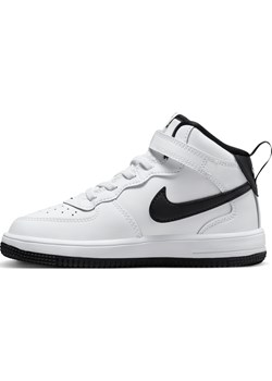 Buty dla małych dzieci Nike Force 1 Mid SE EasyOn - Biel ze sklepu Nike poland w kategorii Buty sportowe dziecięce - zdjęcie 169758655