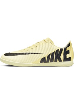 Halowe buty piłkarskie typu low top Nike Mercurial Vapor 15 Club - Żółty ze sklepu Nike poland w kategorii Buty sportowe męskie - zdjęcie 169758807