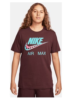 T-shirt męski Nike Sportswear - Brązowy ze sklepu Nike poland w kategorii T-shirty męskie - zdjęcie 169758876