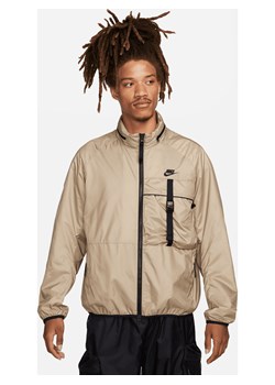 Męska pakowalna kurtka z podszewką N24 Nike Sportswear Tech Woven - Brązowy ze sklepu Nike poland w kategorii Kurtki męskie - zdjęcie 169759318