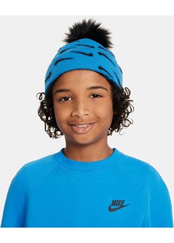 Czapka z pomponem dla dzieci Nike Peak - Niebieski ze sklepu Nike poland w kategorii Czapki dziecięce - zdjęcie 169759397