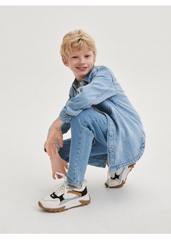 Reserved - Elastyczne jeansy slim - niebieski ze sklepu Reserved w kategorii Spodnie chłopięce - zdjęcie 169779559