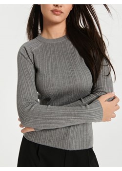 Sinsay - Sweter w prążki - szary ze sklepu Sinsay w kategorii Swetry damskie - zdjęcie 169780528