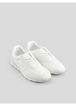 Sinsay - Sneakersy - biały ze sklepu Sinsay w kategorii Buty sportowe damskie - zdjęcie 169780586