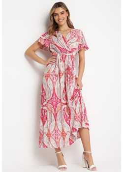Różowo-Biała Długa Sukienka z Kopertową Górą i Geometrycznym Wzorem Amareth ze sklepu Born2be Odzież w kategorii Sukienki - zdjęcie 169788106