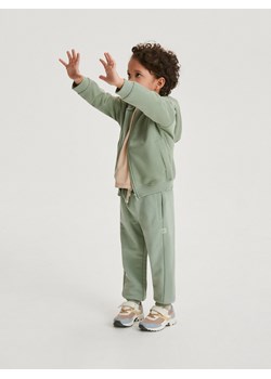 Reserved - Spodnie jogger - jasnozielony ze sklepu Reserved w kategorii Spodnie i półśpiochy - zdjęcie 169791397