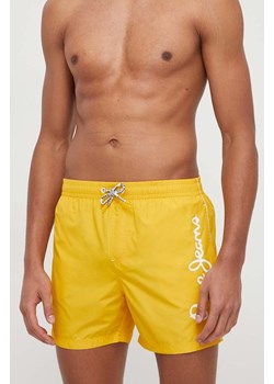 Pepe Jeans szorty kąpielowe kolor żółty ze sklepu ANSWEAR.com w kategorii Kąpielówki - zdjęcie 169802507