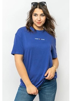 t-shirt damski tommy jeans dw0dw11293 fioletowy ze sklepu Royal Shop w kategorii Bluzki damskie - zdjęcie 169803959