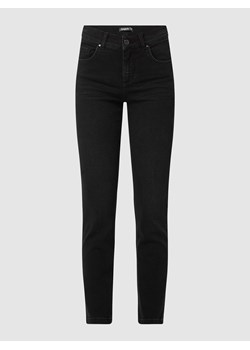 Jeansy o kroju skinny fit z naszywką z logo ze sklepu Peek&Cloppenburg  w kategorii Jeansy damskie - zdjęcie 169806768