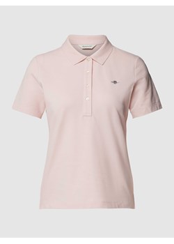 Koszulka polo o kroju slim fit z wyhaftowanym logo ze sklepu Peek&Cloppenburg  w kategorii Bluzki damskie - zdjęcie 169822888