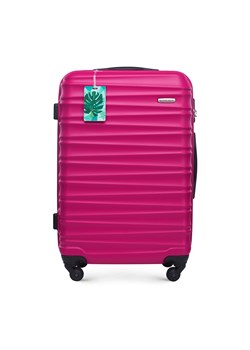 Średnia walizka z zawieszką różowa ze sklepu WITTCHEN w kategorii Walizki - zdjęcie 169836339