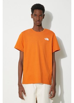 The North Face t-shirt bawełniany M S/S Redbox Celebration Tee męski kolor pomarańczowy z nadrukiem NF0A87NVPCO1 ze sklepu PRM w kategorii T-shirty męskie - zdjęcie 169850628