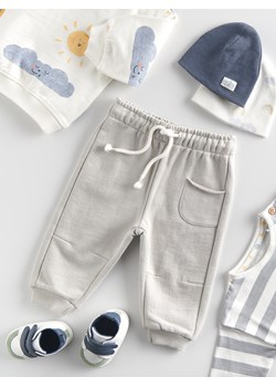 Reserved - Spodnie dresowe oversize - jasnoszary ze sklepu Reserved w kategorii Spodnie i półśpiochy - zdjęcie 169855187