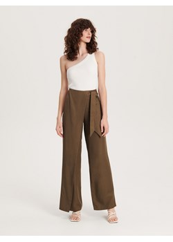 Reserved - Spodnie z wiązaniem - brązowy ze sklepu Reserved w kategorii Spodnie damskie - zdjęcie 169862799