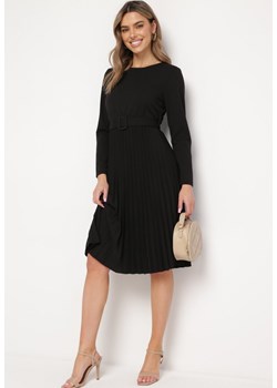 Czarna Sukienka Midi z Plisowaną Spódnicą i Paskiem Ondinetta ze sklepu Born2be Odzież w kategorii Sukienki - zdjęcie 169879476